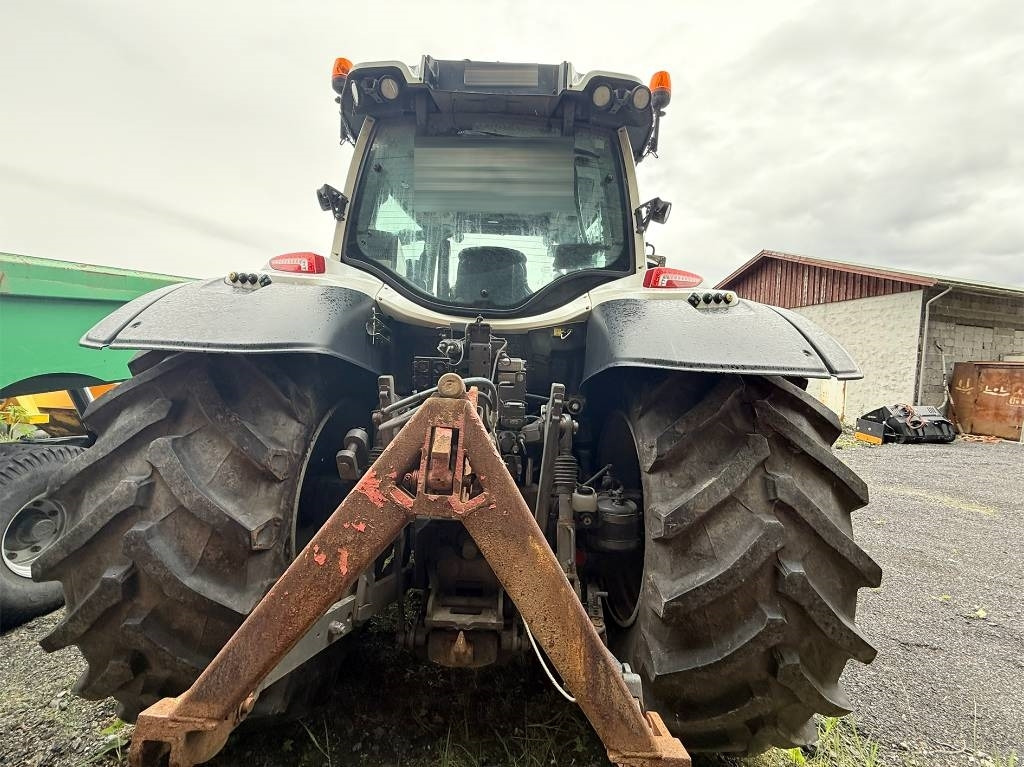 Valtra N 174 med frontlaster - Τρακτέρ: φωτογραφία 4 Valtra N 174 med frontlaster - Τρακτέρ: φωτογραφία 4