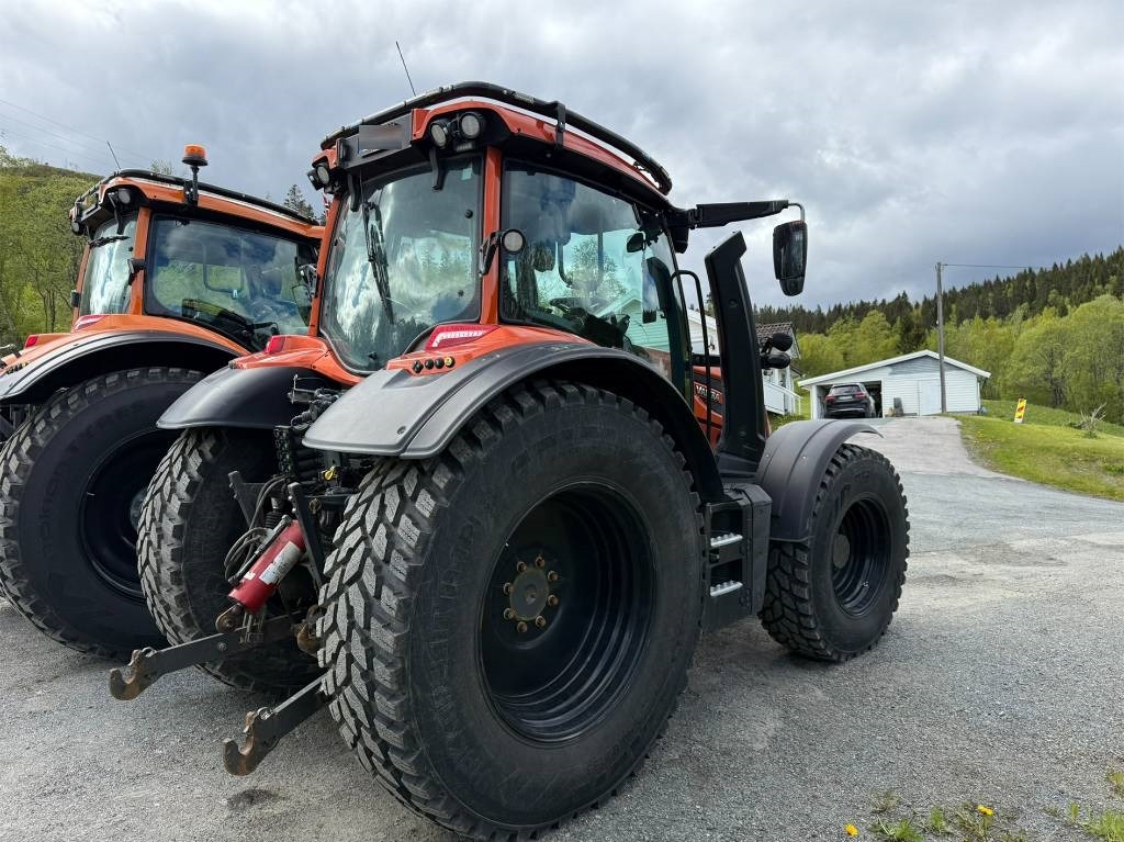 Valtra N175 V inkl. Noremat armklipper kantslåttløsning - Τρακτέρ: φωτογραφία 5 Valtra N175 V inkl. Noremat armklipper kantslåttløsning - Τρακτέρ: φωτογραφία 5