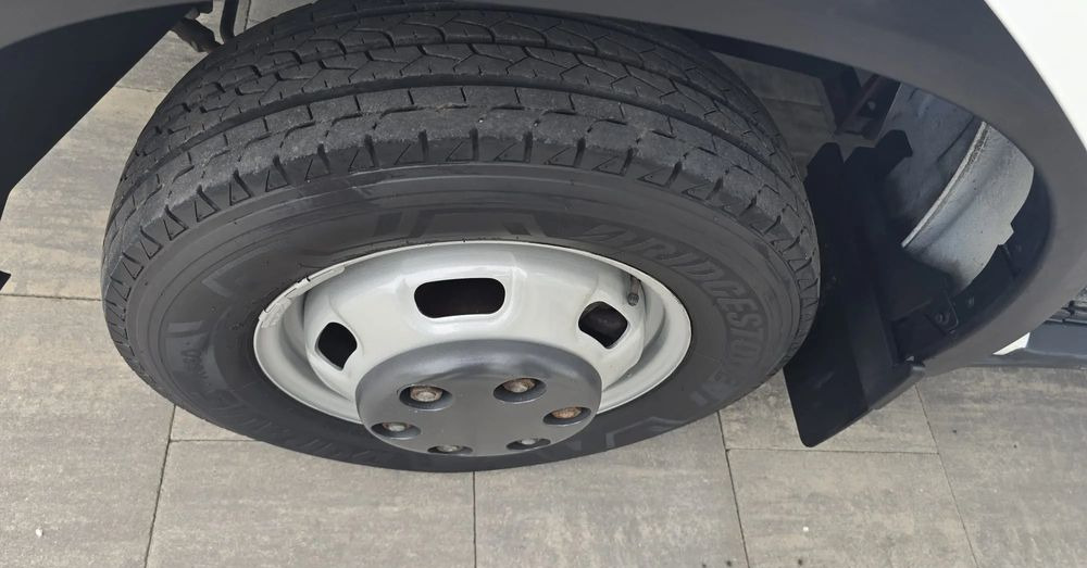 Μικρό λεωφορείο, Επιβατικό βαν Iveco 50c15: φωτογραφία 16 Μικρό λεωφορείο, Επιβατικό βαν Iveco 50c15: φωτογραφία 16