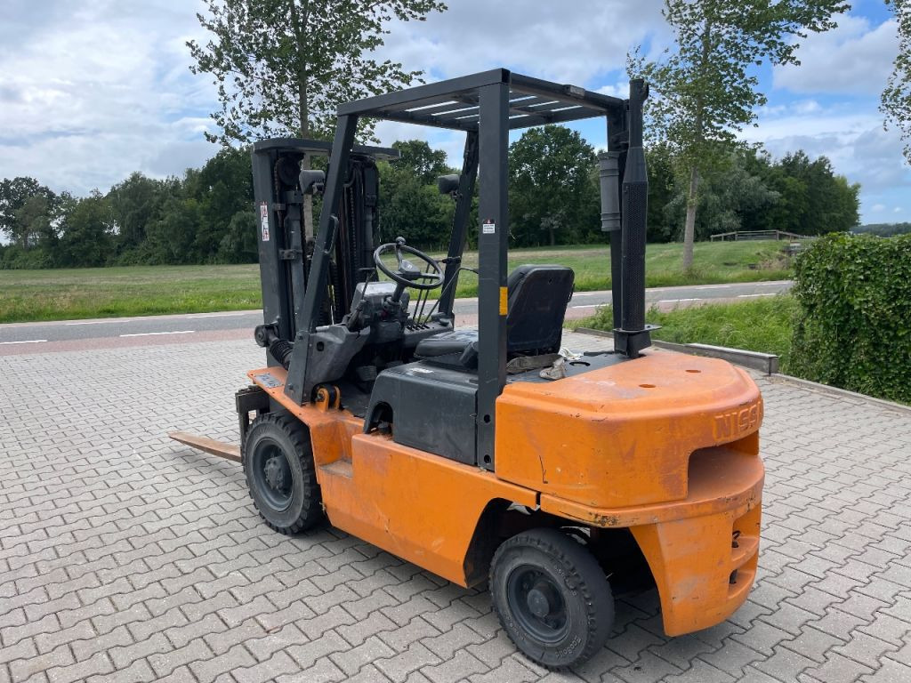 Nissan FJ02A25U 2.5 ton diesel triplo freelift heftruck - Περονοφόρο όχημα: φωτογραφία 2 Nissan FJ02A25U 2.5 ton diesel triplo freelift heftruck - Περονοφόρο όχημα: φωτογραφία 2