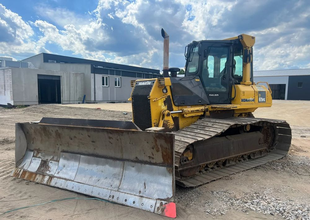 Komatsu D61PX-15 - Μπουλντόζα: φωτογραφία 2 Komatsu D61PX-15 - Μπουλντόζα: φωτογραφία 2