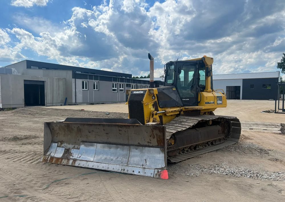 Komatsu D61PX-15 - Μπουλντόζα: φωτογραφία 1 Komatsu D61PX-15 - Μπουλντόζα: φωτογραφία 1