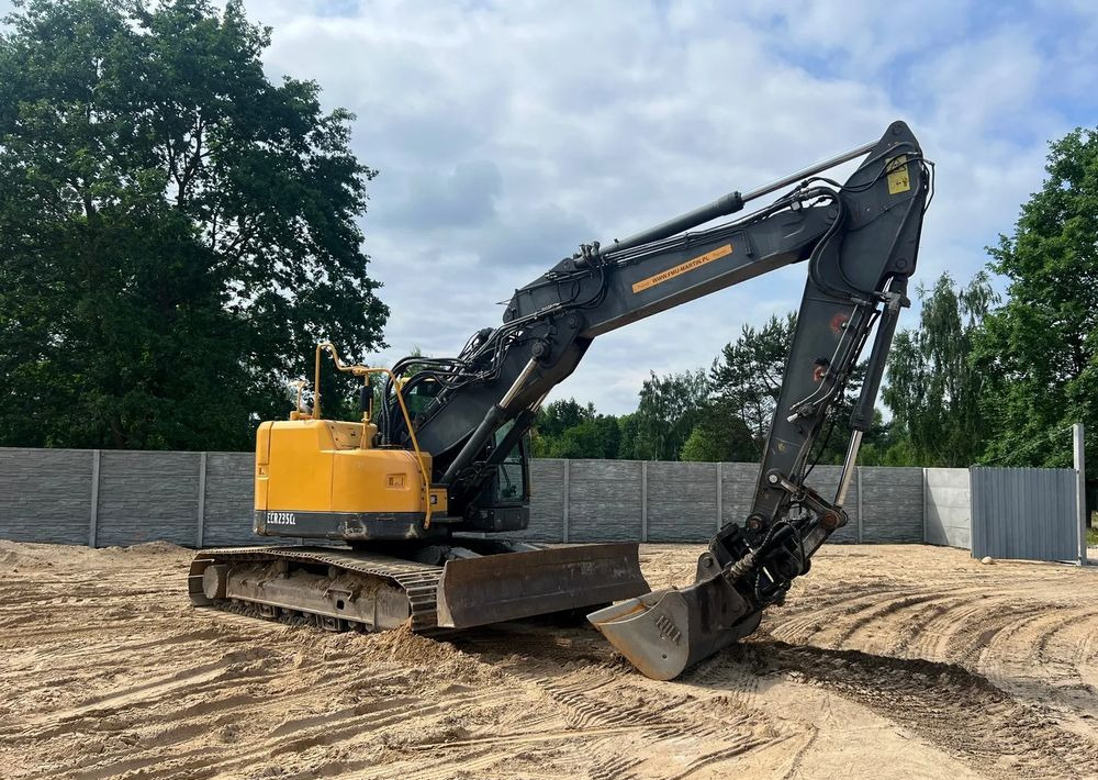Volvo ECR235CL - Ερπυστριοφόρος εκσκαφέας: φωτογραφία 2 Volvo ECR235CL - Ερπυστριοφόρος εκσκαφέας: φωτογραφία 2