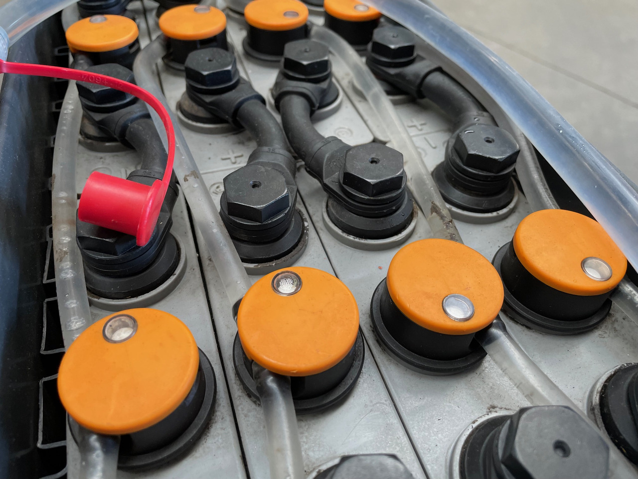 24 Volt I 2PzS 250 - Συσσωρευτής για Ανυψωτικό μηχάνημα: φωτογραφία 3 24 Volt I 2PzS 250 - Συσσωρευτής για Ανυψωτικό μηχάνημα: φωτογραφία 3