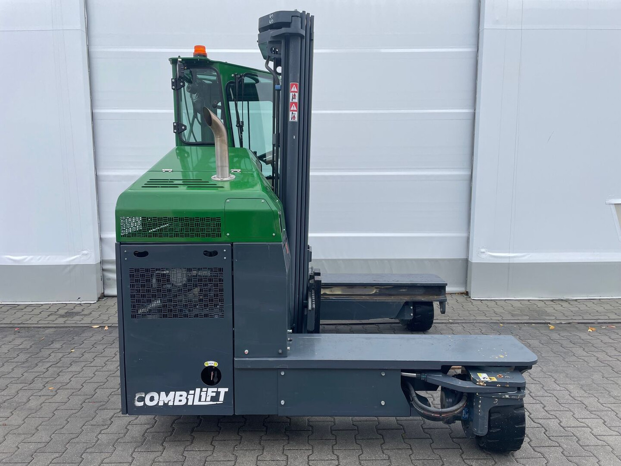 Combilift C4000 - 4-κίνητα ανυψωτικό στενών δρόμων: φωτογραφία 2 Combilift C4000 - 4-κίνητα ανυψωτικό στενών δρόμων: φωτογραφία 2
