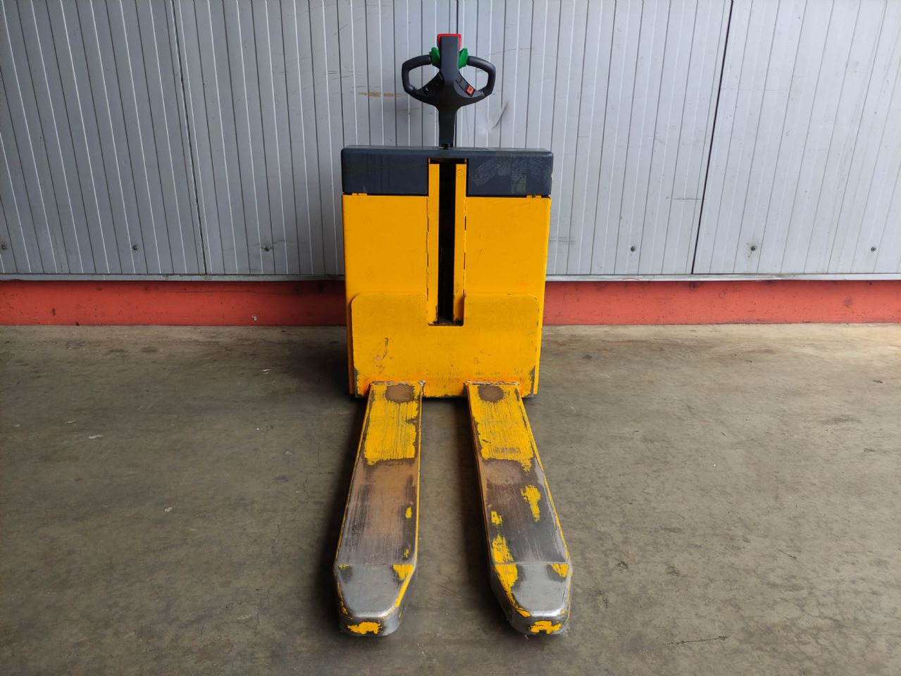 Jungheinrich ELS 18 (Doppelstock) - Μηχάνημα στοίβαξης: φωτογραφία 3 Jungheinrich ELS 18 (Doppelstock) - Μηχάνημα στοίβαξης: φωτογραφία 3