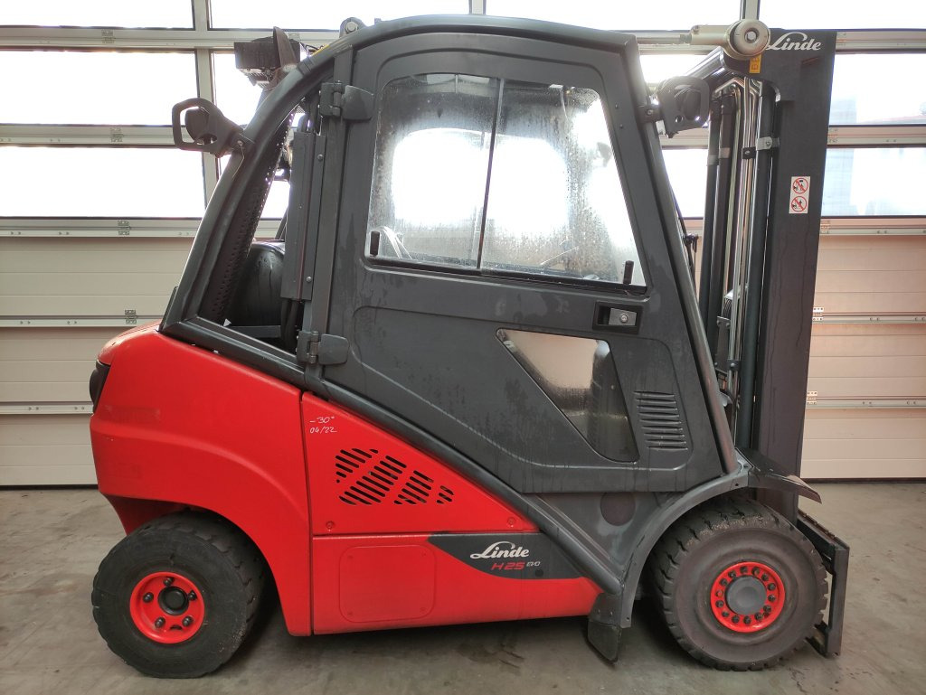 Linde H25T-02-392 EVO - Περονοφόρο όχημα: φωτογραφία 2 Linde H25T-02-392 EVO - Περονοφόρο όχημα: φωτογραφία 2