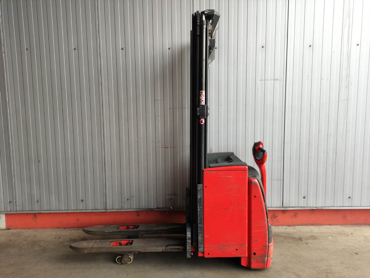 Linde L14i-1173 - Μηχάνημα στοίβαξης: φωτογραφία 1 Linde L14i-1173 - Μηχάνημα στοίβαξης: φωτογραφία 1