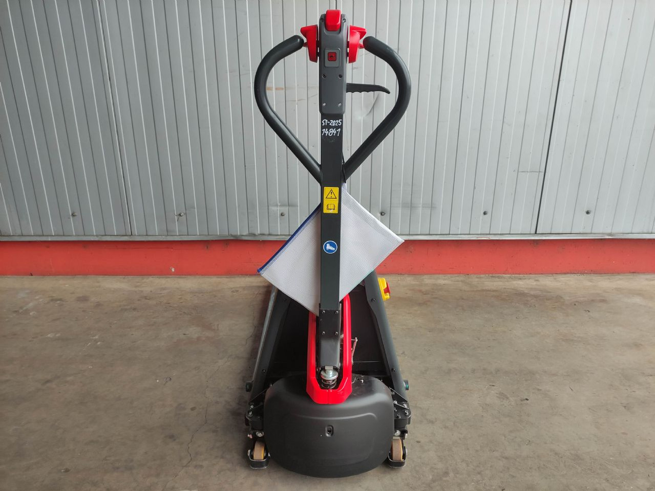 Linde MT15C - Παλετοφόρο: φωτογραφία 4 Linde MT15C - Παλετοφόρο: φωτογραφία 4