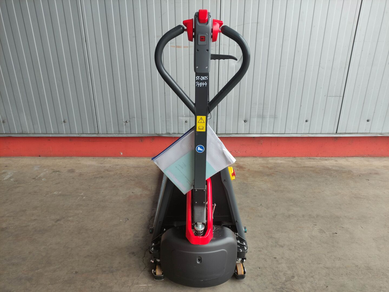 Linde MT15C - Παλετοφόρο: φωτογραφία 4 Linde MT15C - Παλετοφόρο: φωτογραφία 4