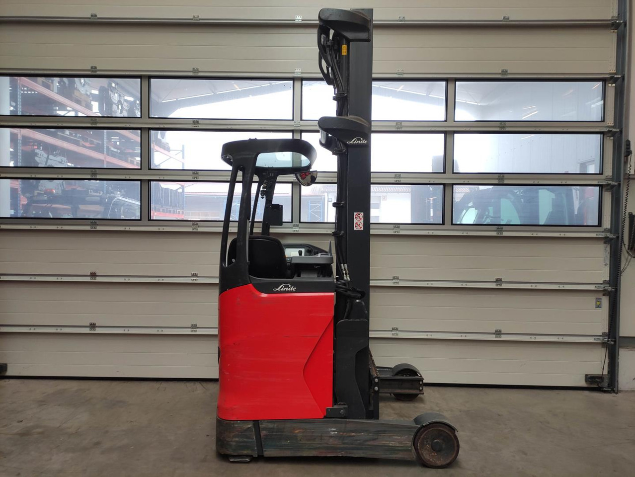 Linde R12B-01-1120 - Ανυψωτικό στενών δρόμων: φωτογραφία 2 Linde R12B-01-1120 - Ανυψωτικό στενών δρόμων: φωτογραφία 2