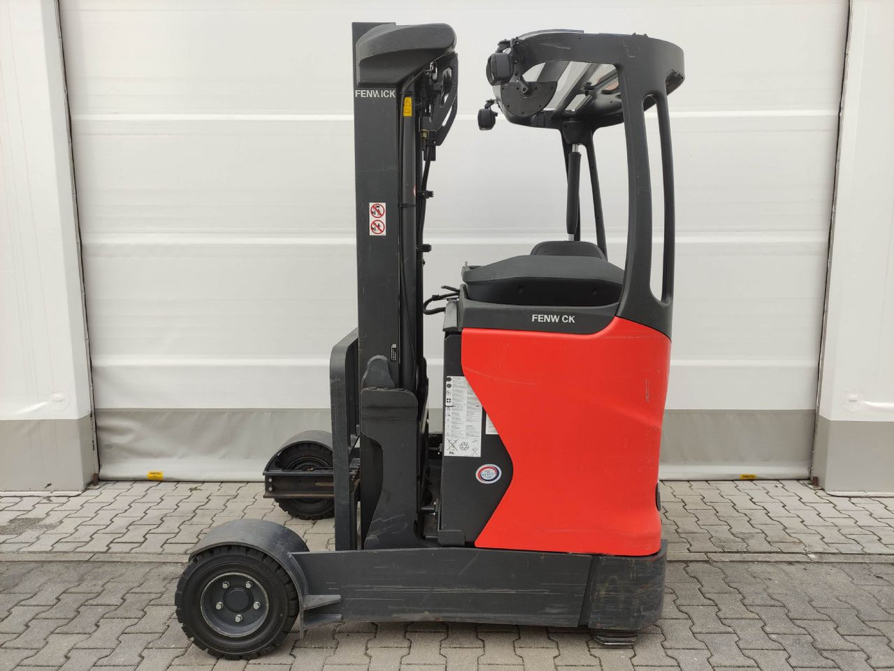 Linde R16G-01-1120 - Ανυψωτικό στενών δρόμων: φωτογραφία 1 Linde R16G-01-1120 - Ανυψωτικό στενών δρόμων: φωτογραφία 1