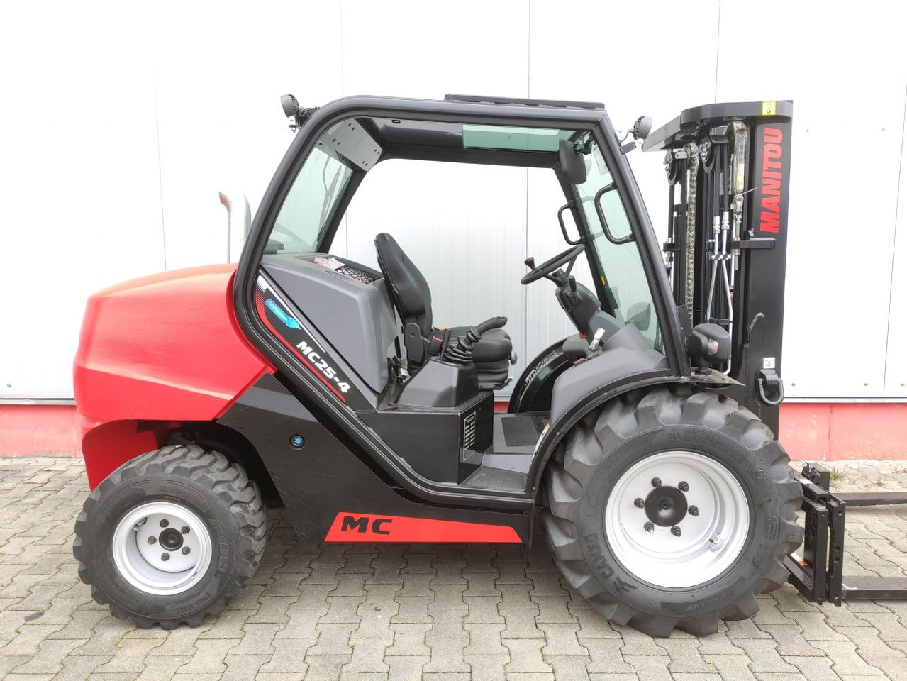 Manitou MC25-4 DK ST5 S1 (NEU) - Φορτηγό ανωμάλου εδάφους: φωτογραφία 2 Manitou MC25-4 DK ST5 S1 (NEU) - Φορτηγό ανωμάλου εδάφους: φωτογραφία 2