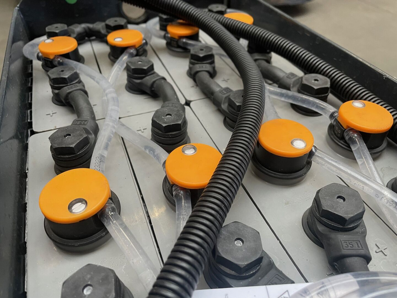 Sunlight I 24 Volt I 3 PzS 375 - Συσσωρευτής για Ανυψωτικό μηχάνημα: φωτογραφία 3 Sunlight I 24 Volt I 3 PzS 375 - Συσσωρευτής για Ανυψωτικό μηχάνημα: φωτογραφία 3