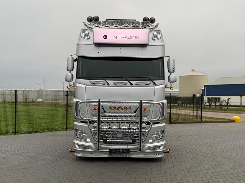 Τράκτορας DAF XF 530 FT VOLLUCHT, SHOWTRUCK, RETARDER, LEER, PTO/HYDRAULIEK.: φωτογραφία 6 Τράκτορας DAF XF 530 FT VOLLUCHT, SHOWTRUCK, RETARDER, LEER, PTO/HYDRAULIEK.: φωτογραφία 6