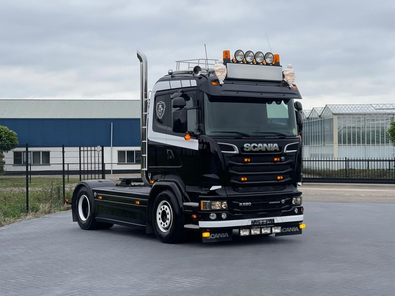 Scania R520 SHOW TRUCK, RETARDER, LEATHER SEATS, MANUEL! - Τράκτορας: φωτογραφία 1 Scania R520 SHOW TRUCK, RETARDER, LEATHER SEATS, MANUEL! - Τράκτορας: φωτογραφία 1
