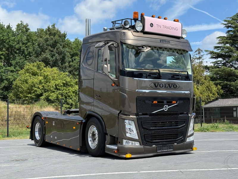 Volvo FH 13.500 SHOW TRUCK, FULL AIR, INTERIOR, TOP, HYDRAULIC. - Τράκτορας: φωτογραφία 1 Volvo FH 13.500 SHOW TRUCK, FULL AIR, INTERIOR, TOP, HYDRAULIC. - Τράκτορας: φωτογραφία 1