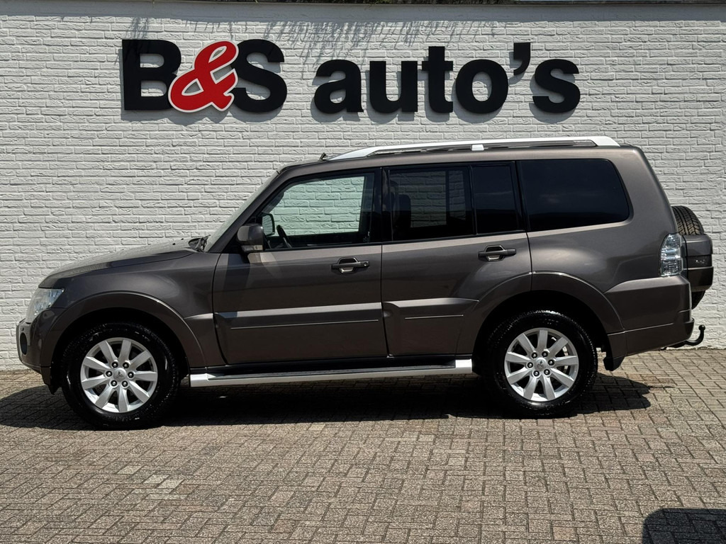 Mitsubishi PAJERO 3.2 DI-D Instyle High Roof Side Window Van Cruise control Climate control Rockford Audio Pano - SUV: φωτογραφία 4 Mitsubishi PAJERO 3.2 DI-D Instyle High Roof Side Window Van Cruise control Climate control Rockford Audio Pano - SUV: φωτογραφία 4