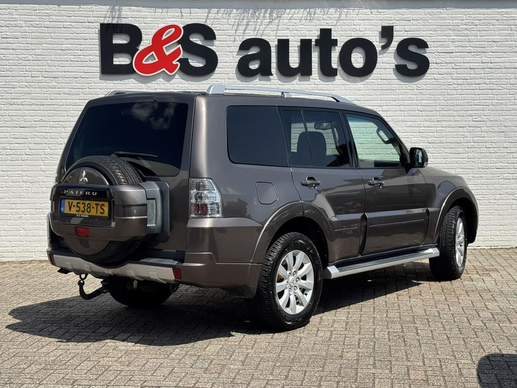 Mitsubishi PAJERO 3.2 DI-D Instyle High Roof Side Window Van Cruise control Climate control Rockford Audio Pano - SUV: φωτογραφία 2 Mitsubishi PAJERO 3.2 DI-D Instyle High Roof Side Window Van Cruise control Climate control Rockford Audio Pano - SUV: φωτογραφία 2