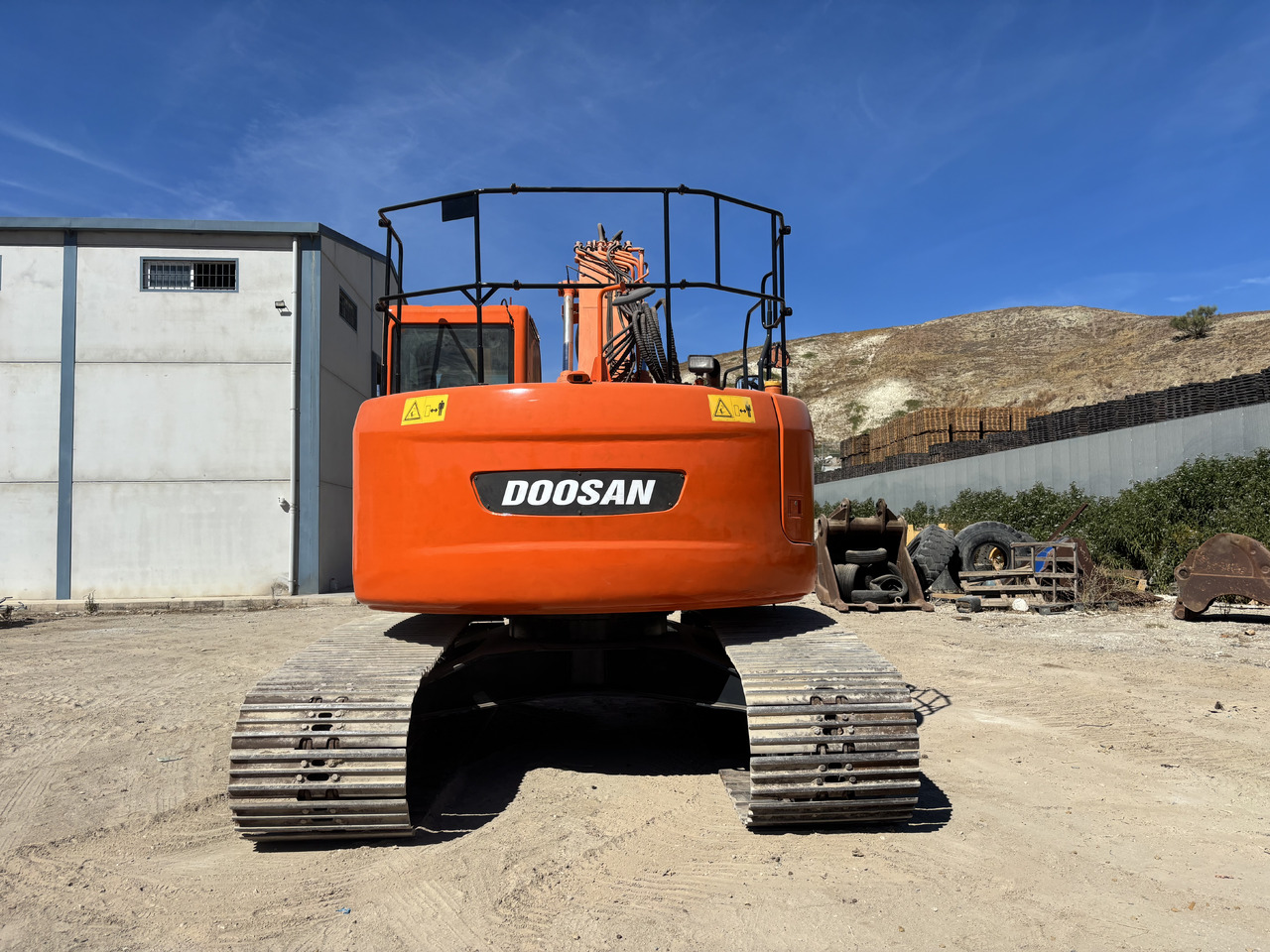 DOOSAN DX235LCR - Ερπυστριοφόρος εκσκαφέας: φωτογραφία 4 DOOSAN DX235LCR - Ερπυστριοφόρος εκσκαφέας: φωτογραφία 4