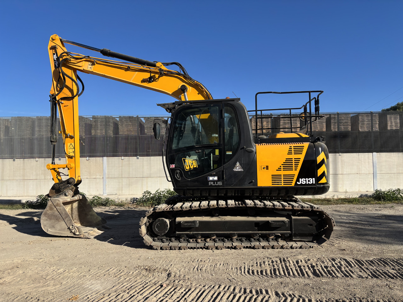 JCB JS131LC - Ερπυστριοφόρος εκσκαφέας: φωτογραφία 2 JCB JS131LC - Ερπυστριοφόρος εκσκαφέας: φωτογραφία 2