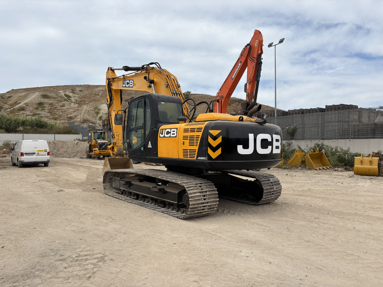 JCB JS220LC - Ερπυστριοφόρος εκσκαφέας: φωτογραφία 3 JCB JS220LC - Ερπυστριοφόρος εκσκαφέας: φωτογραφία 3