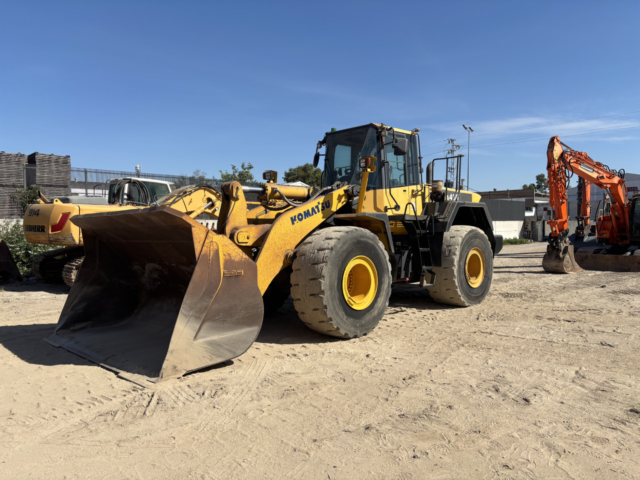 KOMATSU WA480-6 - Ελαστιχοφόρος φορτωτής: φωτογραφία 1 KOMATSU WA480-6 - Ελαστιχοφόρος φορτωτής: φωτογραφία 1