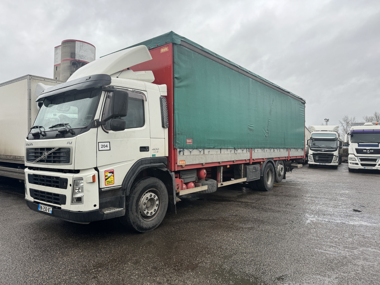 Φορτηγό μουσαμάς VOLVO FM 400: φωτογραφία 6 Φορτηγό μουσαμάς VOLVO FM 400: φωτογραφία 6