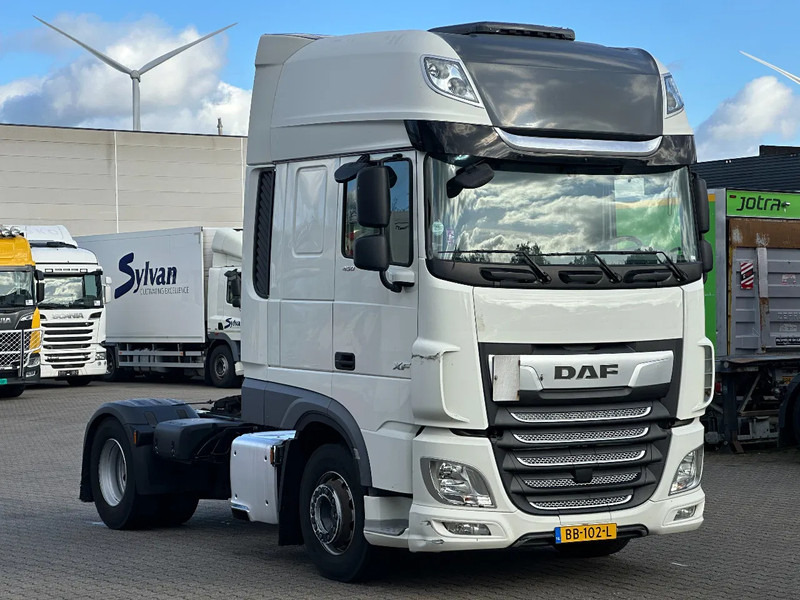 DAF XF 450 Super Space Cab Euro 6 - Τράκτορας: φωτογραφία 2 DAF XF 450 Super Space Cab Euro 6 - Τράκτορας: φωτογραφία 2