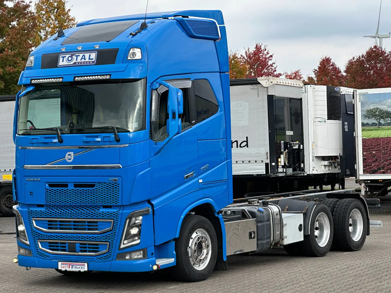 Volvo FH 16.750 6x4 Globe XL Chassis Retarder 3.90 Wb Full Air - Φορτηγό σασί: φωτογραφία 1 Volvo FH 16.750 6x4 Globe XL Chassis Retarder 3.90 Wb Full Air - Φορτηγό σασί: φωτογραφία 1