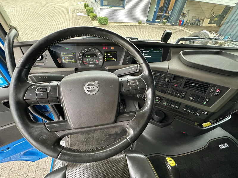 Φορτηγό σασί Volvo FH 16.750 6x4 Globe XL Chassis Retarder 3.90 Wb Full Air: φωτογραφία 19 Φορτηγό σασί Volvo FH 16.750 6x4 Globe XL Chassis Retarder 3.90 Wb Full Air: φωτογραφία 19