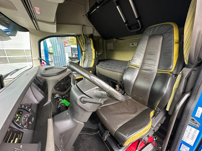 Φορτηγό σασί Volvo FH 16.750 6x4 Globe XL Chassis Retarder 3.90 Wb Full Air: φωτογραφία 16 Φορτηγό σασί Volvo FH 16.750 6x4 Globe XL Chassis Retarder 3.90 Wb Full Air: φωτογραφία 16