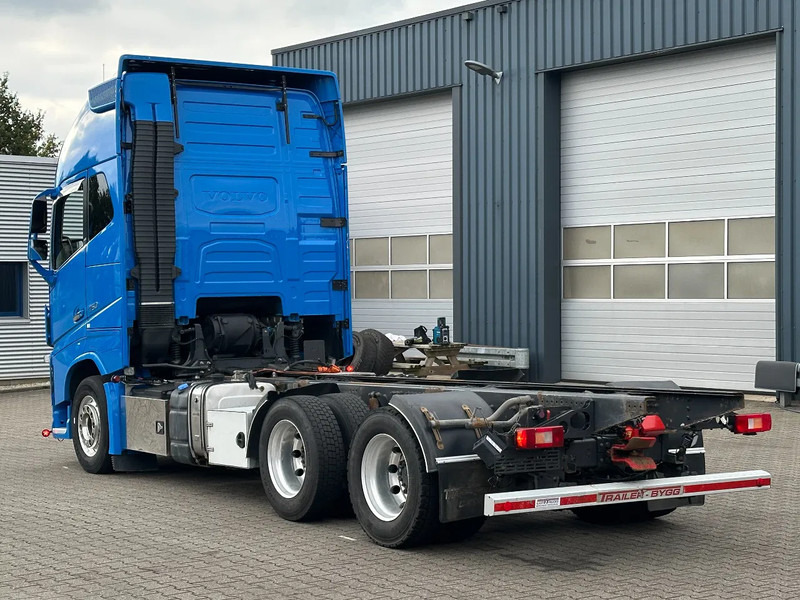 Volvo FH 16.750 6x4 Globe XL Chassis Retarder 3.90 Wb Full Air - Φορτηγό σασί: φωτογραφία 4 Volvo FH 16.750 6x4 Globe XL Chassis Retarder 3.90 Wb Full Air - Φορτηγό σασί: φωτογραφία 4