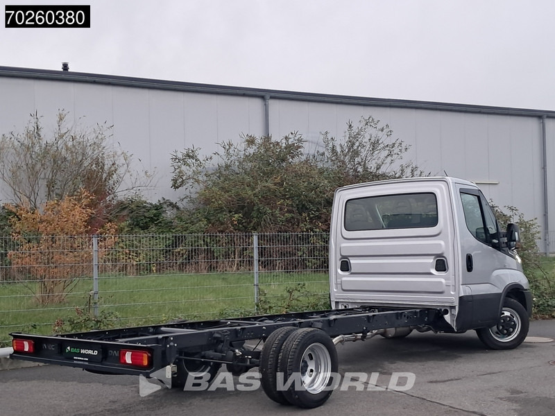 Iveco Daily 35C21 Neu! 3.0L 2025-Modell Automatik 210PS Radstand 410 Fahrgestell Doppelbereifung LED ACC Klima Euro6 Chassis A/C - Ελαφρύ επαγγελματικό: φωτογραφία 2 Iveco Daily 35C21 Neu! 3.0L 2025-Modell Automatik 210PS Radstand 410 Fahrgestell Doppelbereifung LED ACC Klima Euro6 Chassis A/C - Ελαφρύ επαγγελματικό: φωτογραφία 2