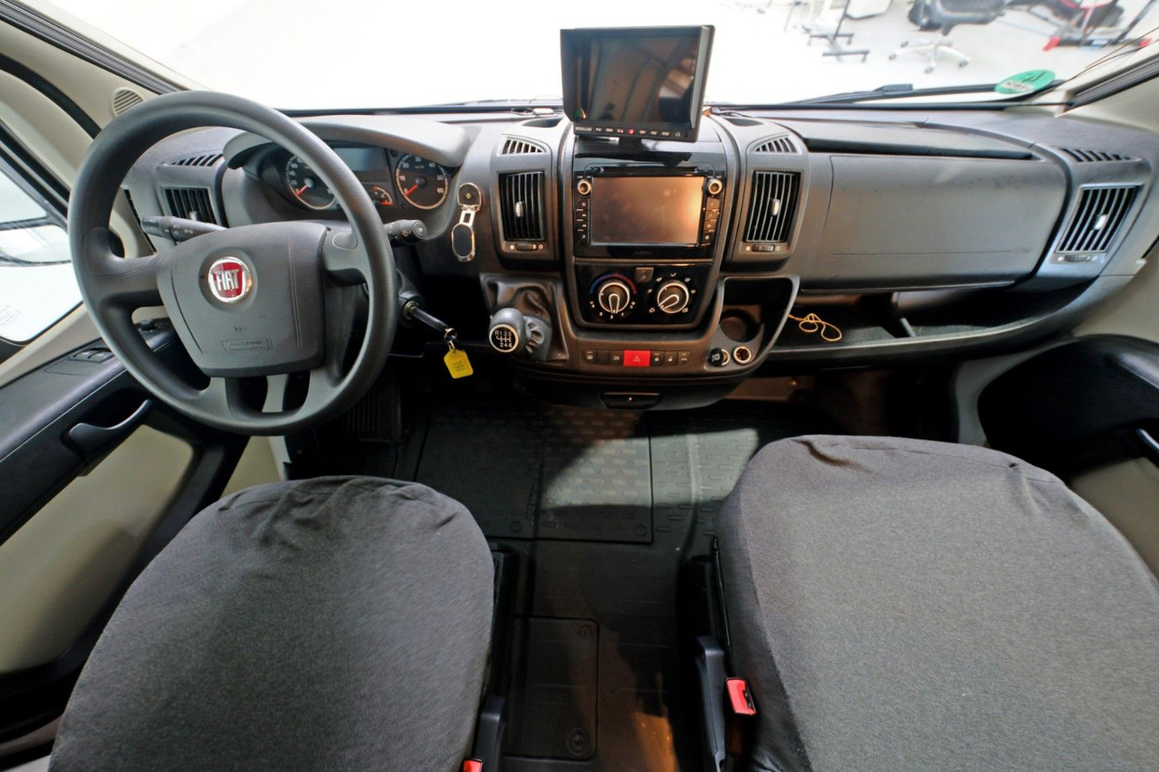 Carado A 464/Festbett/Garage/2xKlima/Markise - Αυτοκινούμενο με σοφίτα: φωτογραφία 5 Carado A 464/Festbett/Garage/2xKlima/Markise - Αυτοκινούμενο με σοφίτα: φωτογραφία 5