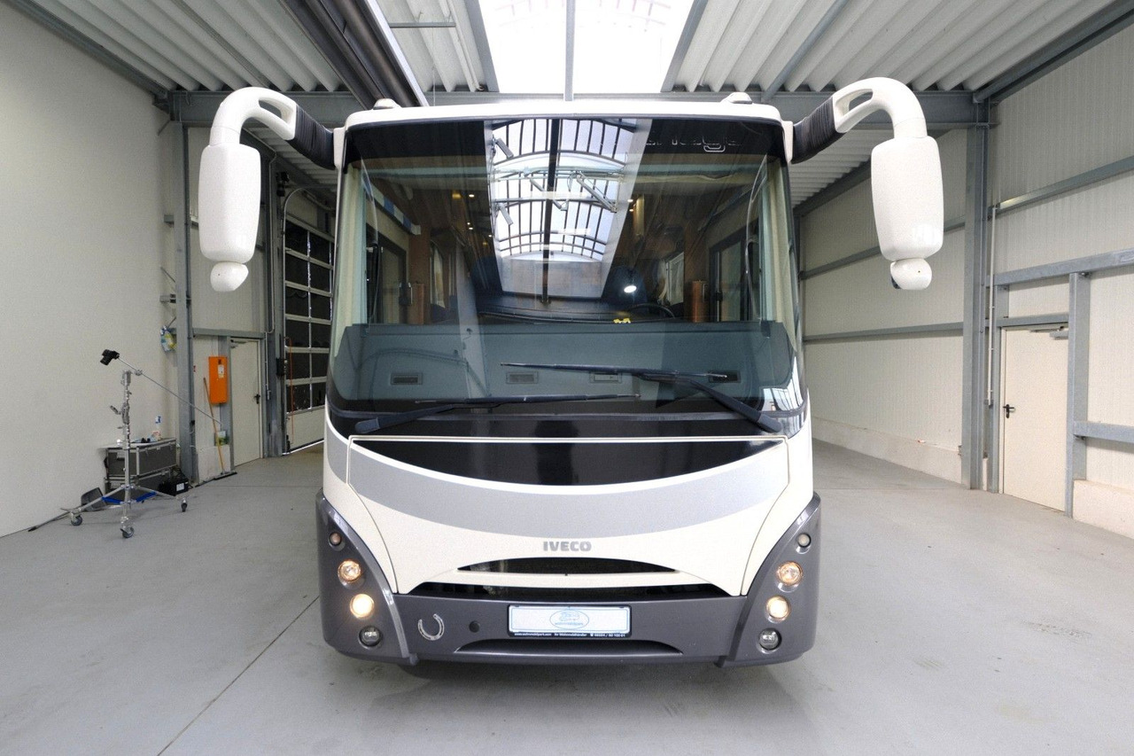 Carthago M Liner 57 BRH/Automatik/Festbett+Hubbett/2xKlim - Ενιαίο αυτοκινούμενο: φωτογραφία 2 Carthago M Liner 57 BRH/Automatik/Festbett+Hubbett/2xKlim - Ενιαίο αυτοκινούμενο: φωτογραφία 2