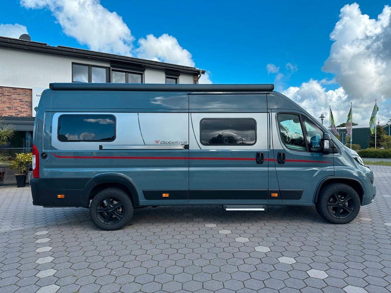 Dethleffs Globetrail 640 ES/Automatik/1.Hand/Einzelbetten - Αυτοκινούμενο βαν: φωτογραφία 3 Dethleffs Globetrail 640 ES/Automatik/1.Hand/Einzelbetten - Αυτοκινούμενο βαν: φωτογραφία 3