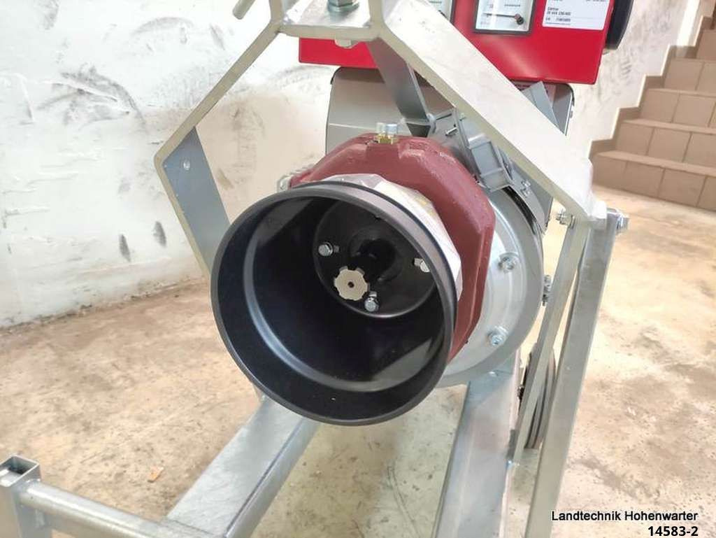 Gärtner 20 kVA oder 42 kVA Zapfwellenaggregat (14583) - Βιομηχανική γεννήτρια: φωτογραφία 3 Gärtner 20 kVA oder 42 kVA Zapfwellenaggregat (14583) - Βιομηχανική γεννήτρια: φωτογραφία 3