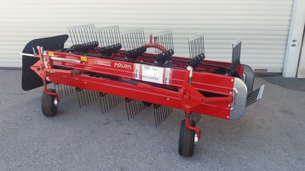 Molon 250/5R zu Traktor gEnio (15866) - Χορτοσυλλέκτης: φωτογραφία 1 Molon 250/5R zu Traktor gEnio (15866) - Χορτοσυλλέκτης: φωτογραφία 1