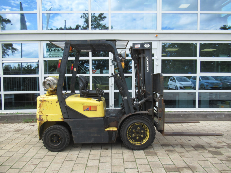 Daewoo G30P-3 Heftruck LPG - Υγραεριοκίνητο περονοφόρο: φωτογραφία 4 Daewoo G30P-3 Heftruck LPG - Υγραεριοκίνητο περονοφόρο: φωτογραφία 4