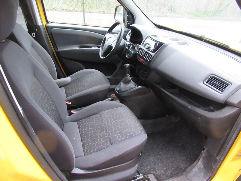 Interior photo 2: Μικρό βαν Fiat Dobló Cargo 1.3 M-Jet 66KW SX Airco - Klima ! Orig. KM !