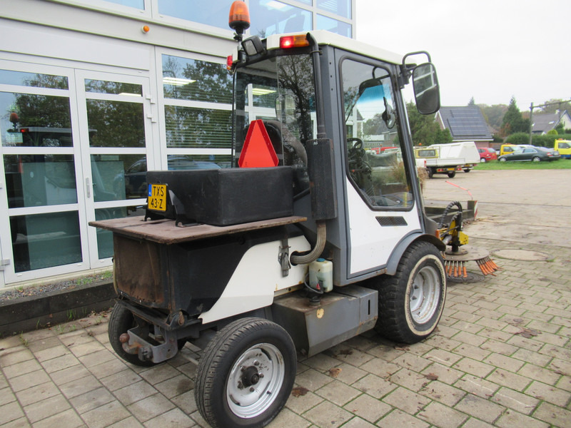 LM TRAC 286 Werktuigdrager ( zonder Borstel arm ) - Σάρωθρο δρόμων: φωτογραφία 2 LM TRAC 286 Werktuigdrager ( zonder Borstel arm ) - Σάρωθρο δρόμων: φωτογραφία 2