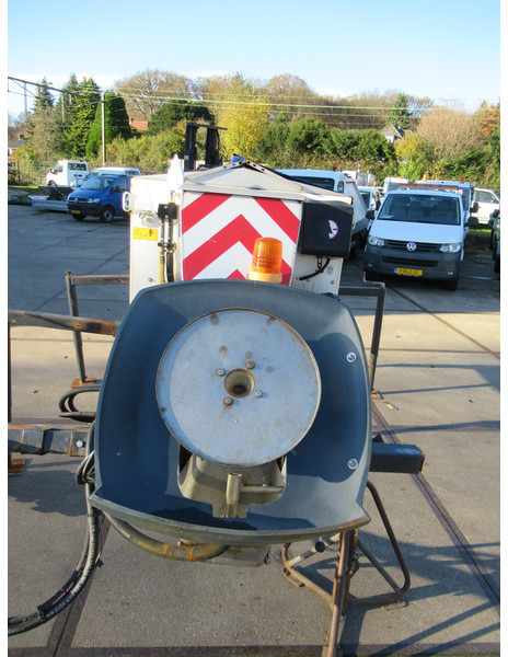 NIDO STRATOS B08-24 PALN Rotopower 0,8m3 + 350L Salzstreuer Saltspreader Zoutstrooier - Αλατιέρα: φωτογραφία 3 NIDO STRATOS B08-24 PALN Rotopower 0,8m3 + 350L Salzstreuer Saltspreader Zoutstrooier - Αλατιέρα: φωτογραφία 3