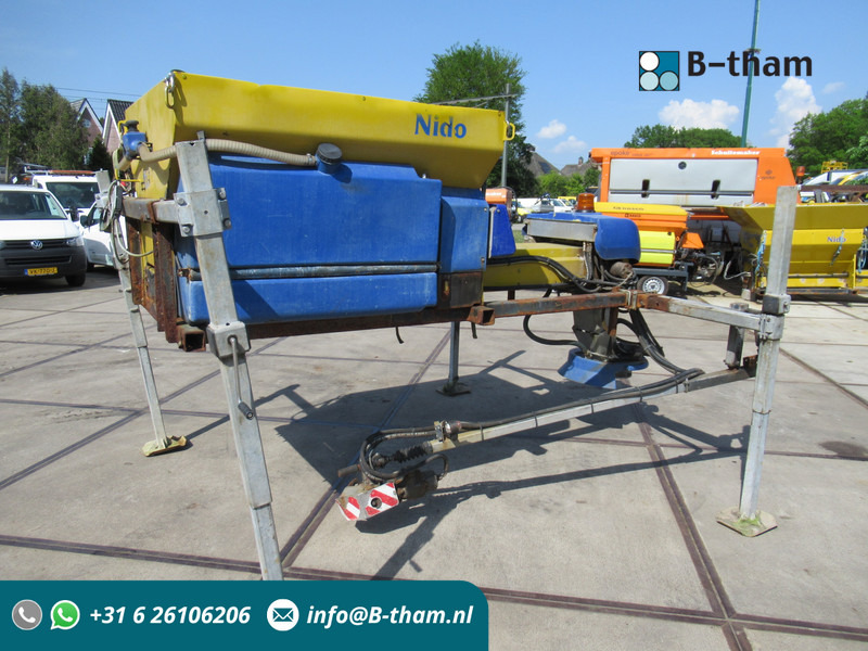 NIDO STRATOS B11K-24 PCXN350 1,1M3 + 500L Rotopower Salzstreuer Salt Spreader Zoutstrooier - Αλατιέρα: φωτογραφία 1 NIDO STRATOS B11K-24 PCXN350 1,1M3 + 500L Rotopower Salzstreuer Salt Spreader Zoutstrooier - Αλατιέρα: φωτογραφία 1