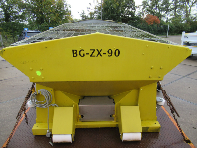 NIDO Schmidt STRATOS B40-36 PAL Rotopower 4m3 Salzstreuer Saltspreader NOT PLATFORM - Αλατιέρα: φωτογραφία 4 NIDO Schmidt STRATOS B40-36 PAL Rotopower 4m3 Salzstreuer Saltspreader NOT PLATFORM - Αλατιέρα: φωτογραφία 4