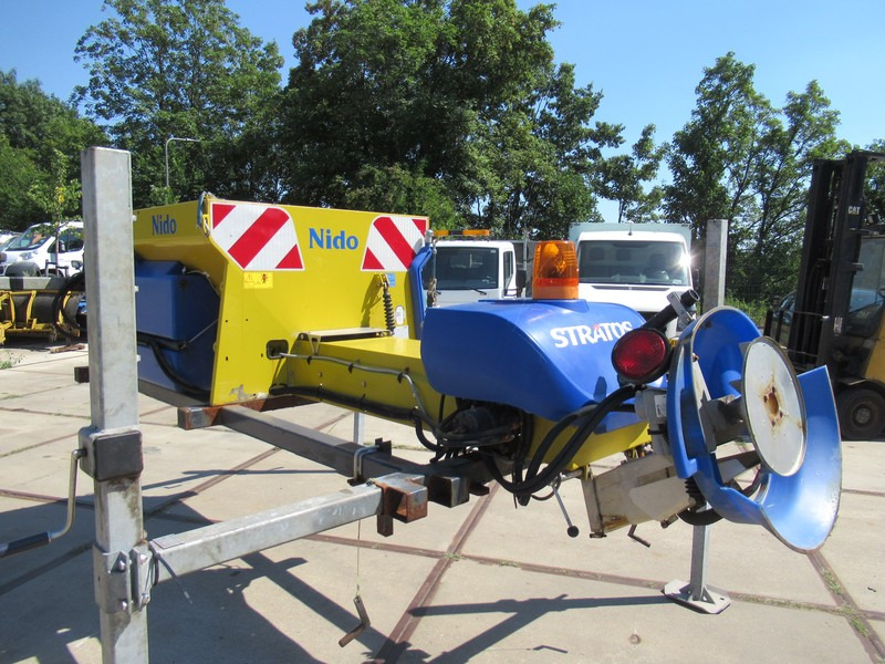 NIDO Stratos B06L-24 VCLN-350 Hydro zoutstrooier 0,6m3 + 350L - Μηχάνημα καθαρισμού: φωτογραφία 5 NIDO Stratos B06L-24 VCLN-350 Hydro zoutstrooier 0,6m3 + 350L - Μηχάνημα καθαρισμού: φωτογραφία 5