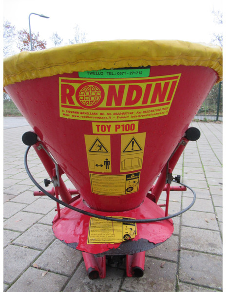 Rondini Toy P100 Kunstmest / Zout - Strooier - Αλατιέρα: φωτογραφία 2 Rondini Toy P100 Kunstmest / Zout - Strooier - Αλατιέρα: φωτογραφία 2