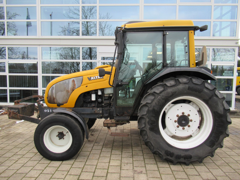 Valtra A75 4x2 + Fronthef VALMET - Τρακτέρ: φωτογραφία 2 Valtra A75 4x2 + Fronthef VALMET - Τρακτέρ: φωτογραφία 2