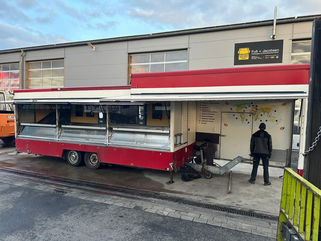 Tamco Merkur 6600D Fisch- Verkaufswagen Tamco Merkur 6600D Fisch- Verkaufswagen - Ρυμουλκούμενη καντίνα: φωτογραφία 2 Tamco Merkur 6600D Fisch- Verkaufswagen Tamco Merkur 6600D Fisch- Verkaufswagen - Ρυμουλκούμενη καντίνα: φωτογραφία 2