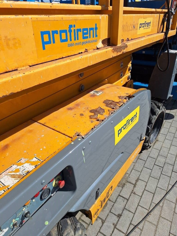 Haulotte Compact 12 DX - Ψαλιδωτό ανυψωτικό: φωτογραφία 3 Haulotte Compact 12 DX - Ψαλιδωτό ανυψωτικό: φωτογραφία 3